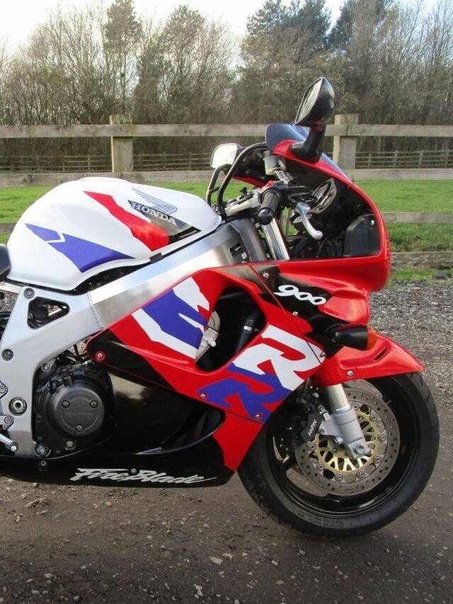 Honda cbr 900rr fireblade 1997