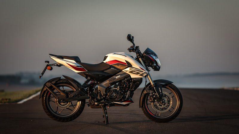 Nova Bajaj Dominar 160 no Brasil