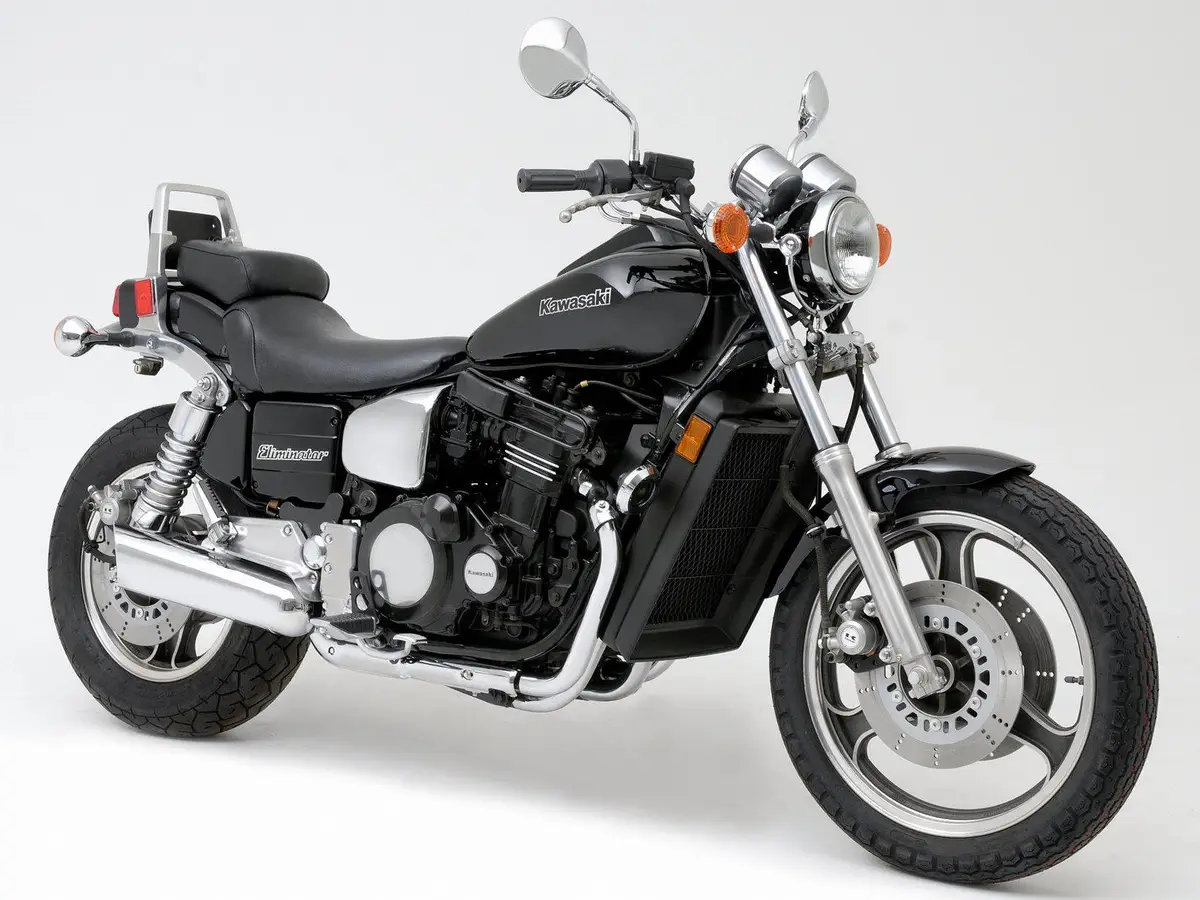 Kawasaki Eliminator 900