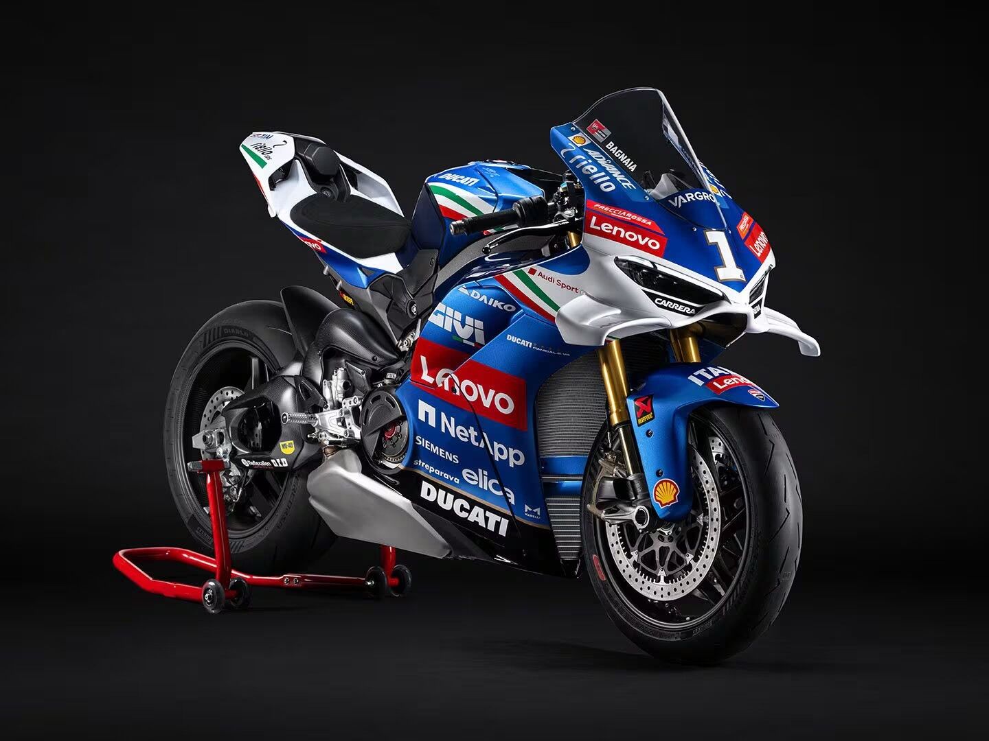 Ducati panigale v4 tricolore italia