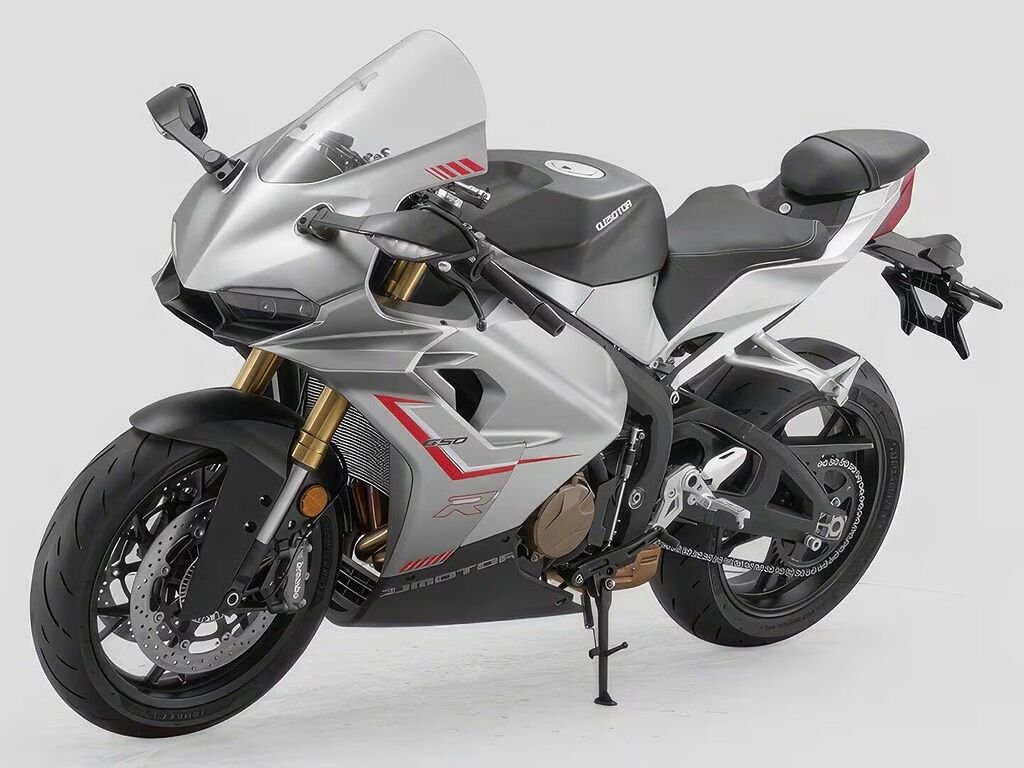 @trtrtr_yyg_srkページ QJMotor apresenta nova linha SRK: 800, 800RR e 921 reveladas