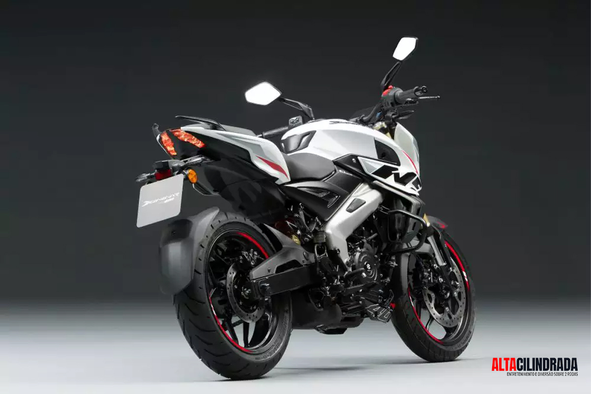 Bajaj dominar ns400z