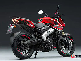 Nova bajaj dominar ns400z