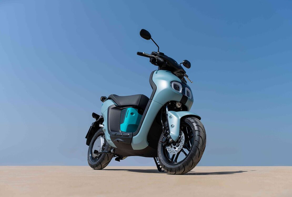 Nova moto yamaha neo's connected elétrica chega ao brasil